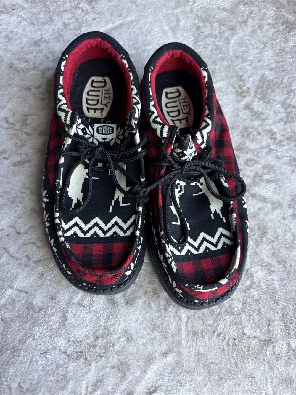 Hey Dude Wally Holiday Cheers Men's 8 Black Multi Christmas Plaid Casual Shoes